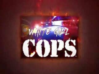 Joder la policía - enana rubia blanca cariño cops raid local stash casa y seize custody de grande negra rabo para follando