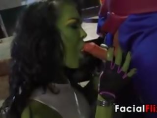 Zelená superhero získavanie fucked ťažký