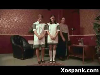 Bestraffning kärleksfull fågelunge i bodacious slagträ fetisch x topplista film