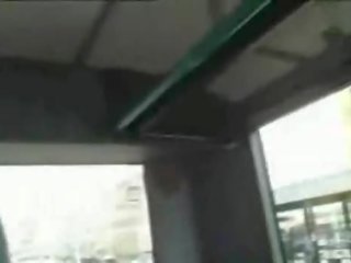 Rubia adolescente llegar follada en público autobús
